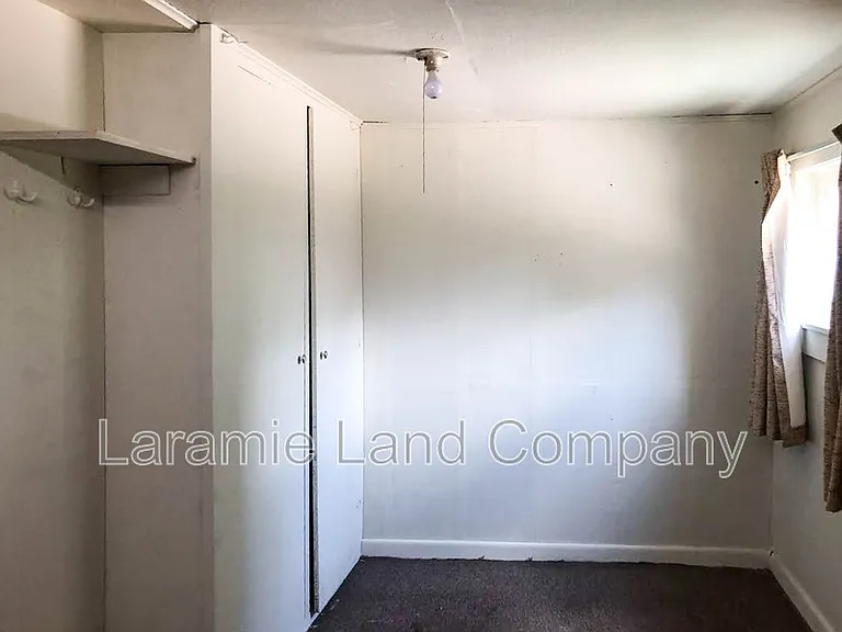 2582 W Jackson St — Photo 9