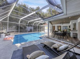 726 Birdsong Ln, Sarasota, FL 34242