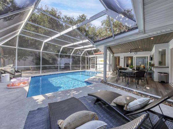 726 Birdsong Ln