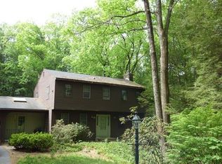 20 Bridle Path, Amherst, MA 01002