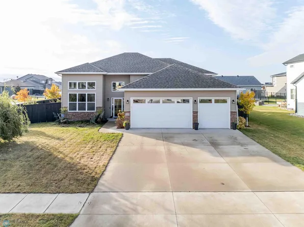 5410 35th Ave S, Fargo, ND 58104