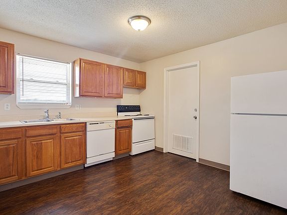 3rd image of 4837-4851 NW Homestead Rd #4849