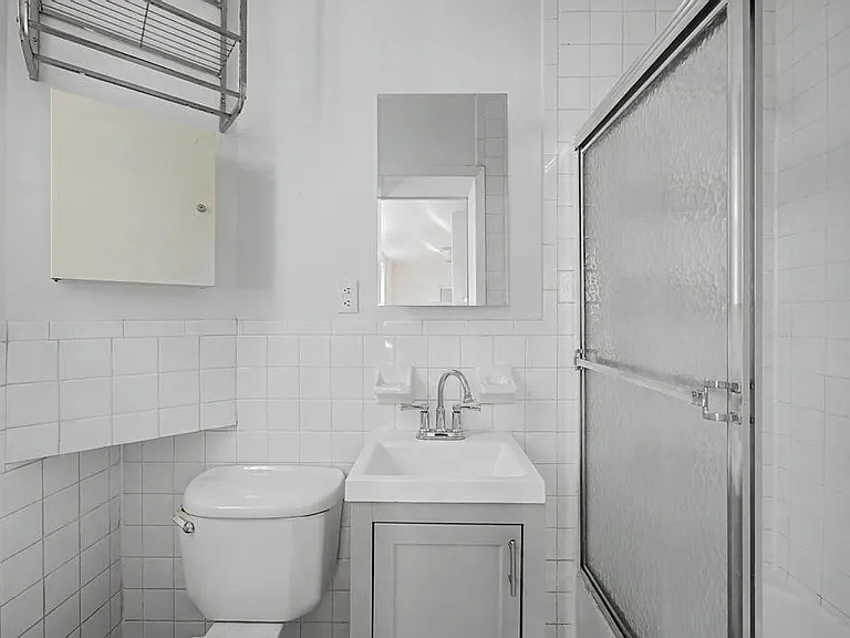 53 2nd Ave #1B — Photo 8