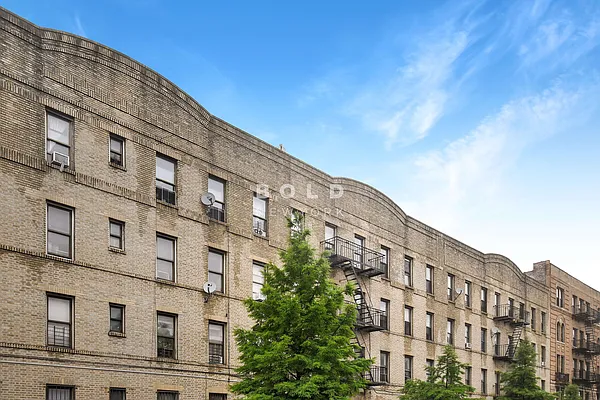 Rented by Bold New York | media 6