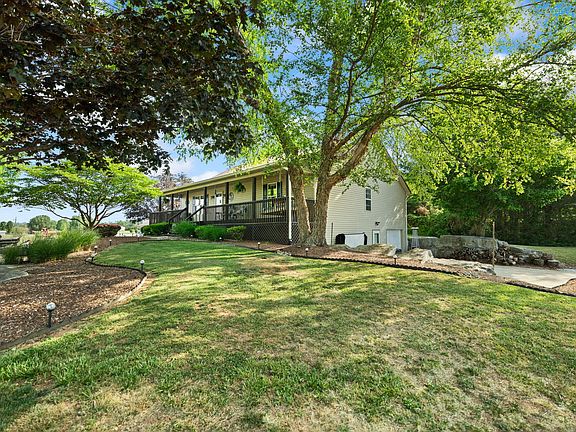 3rd image of 298 Forest Ridge Rd