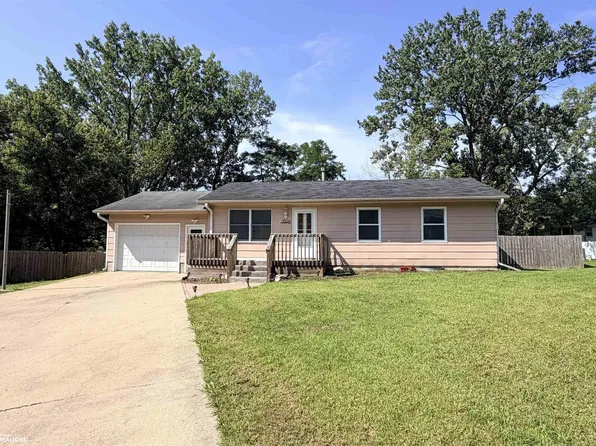 1604 Southview Cir, Fairfield, IA 52556