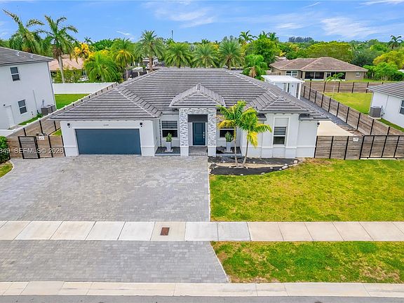 3rd image of 21100 SW 127th Pl
