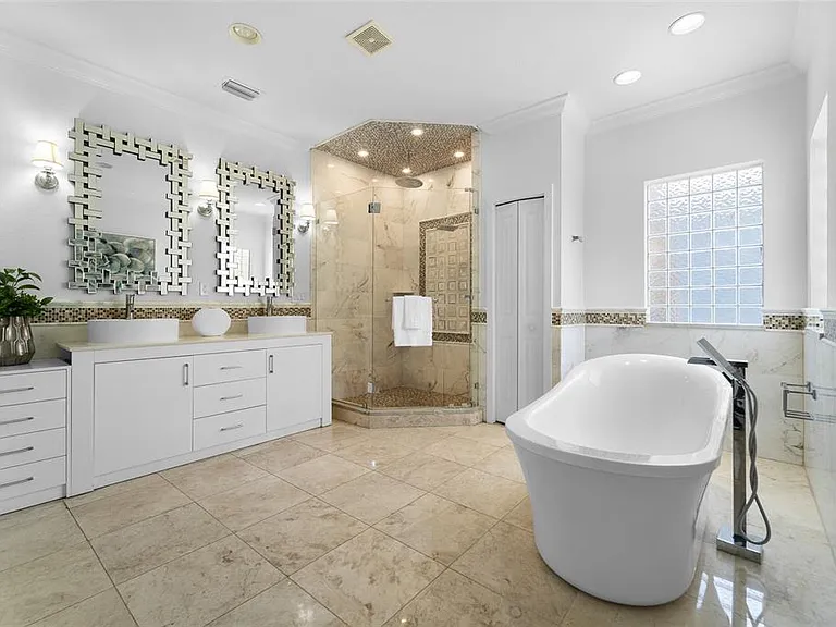 4802 W Beachway Dr — Photo 33