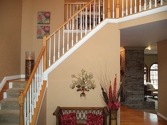 4th image of 4688 Blackgum Ct
