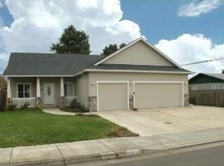 1150 Spruce St, Junction City, OR 97448