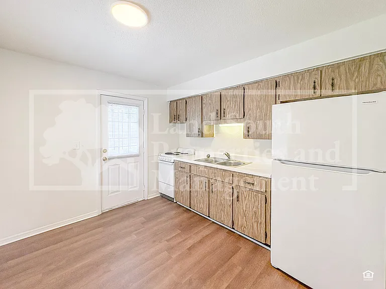 620 N Lake Ave #3 — Photo 4