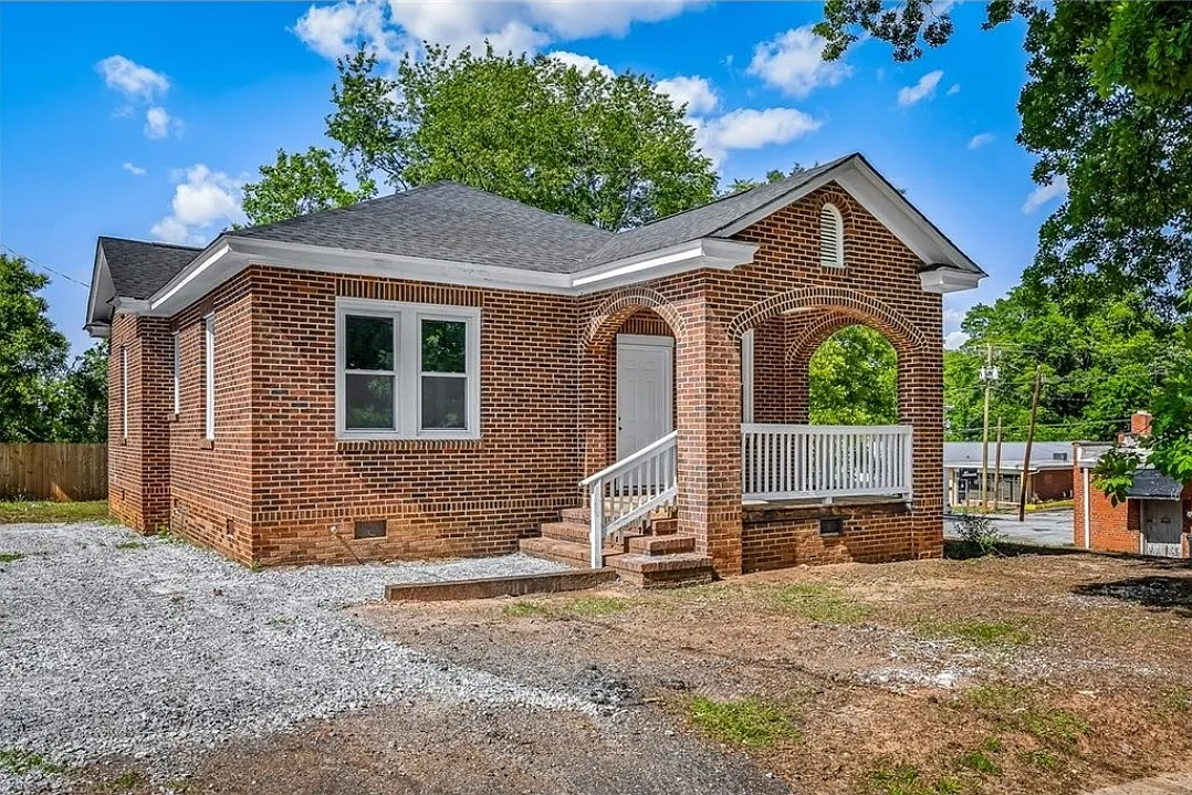 W Franklin St, Anderson — Photo 1