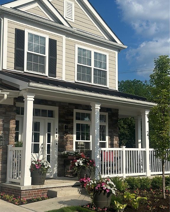 1st image of 101 Bell Tower Ct