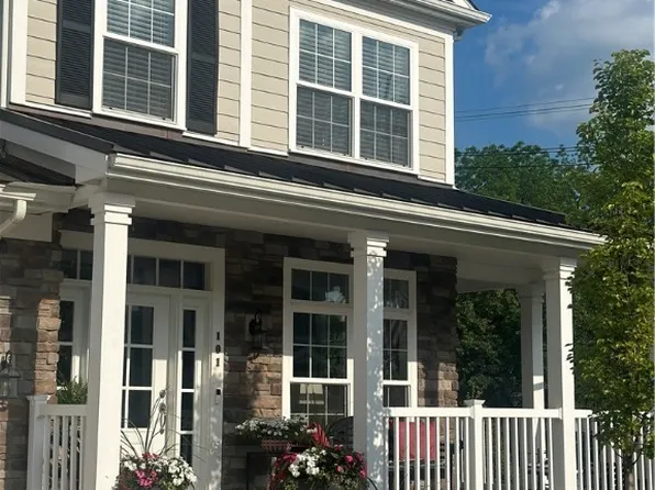 101 Bell Tower Ct, Chagrin Falls, OH 44022