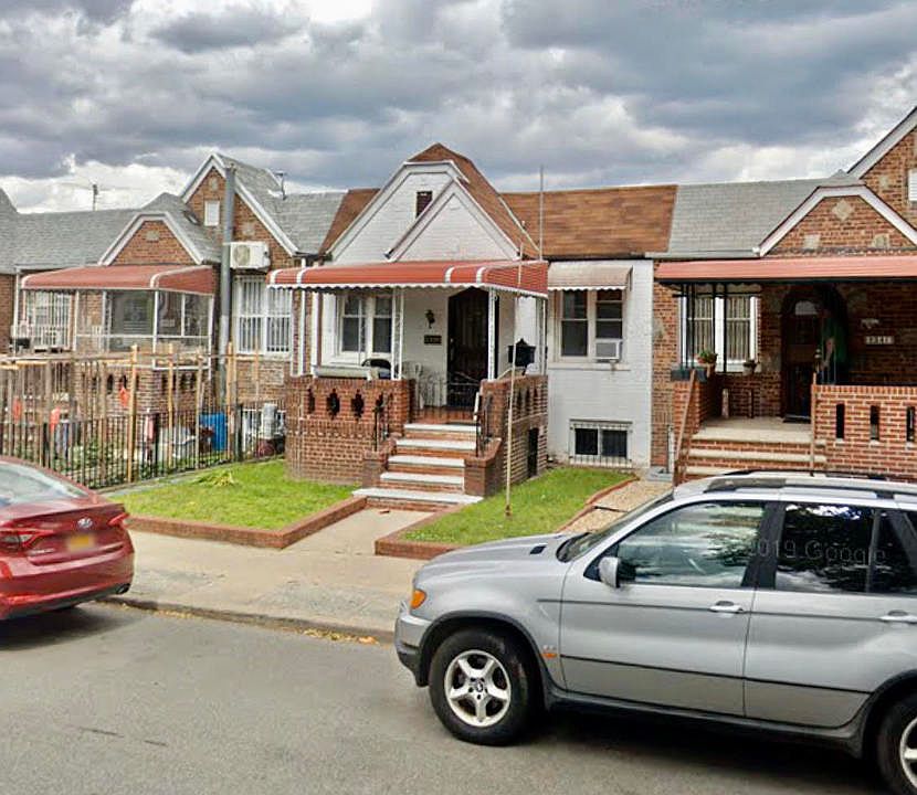 1st image of 2339 E 17th St