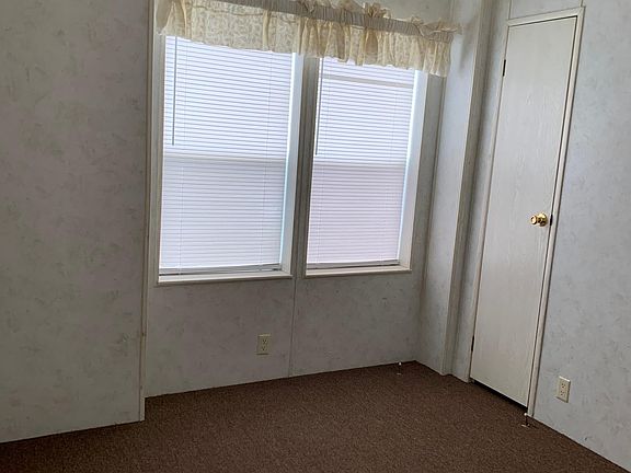 Small front bedroom
