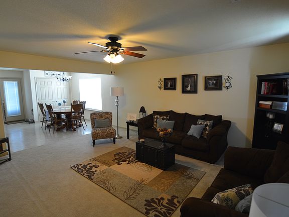 4th image of 35032 Rayville Dr