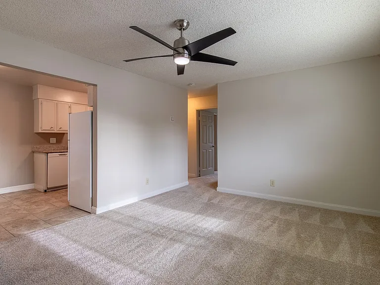 Courtyard Apartments — Photo 10