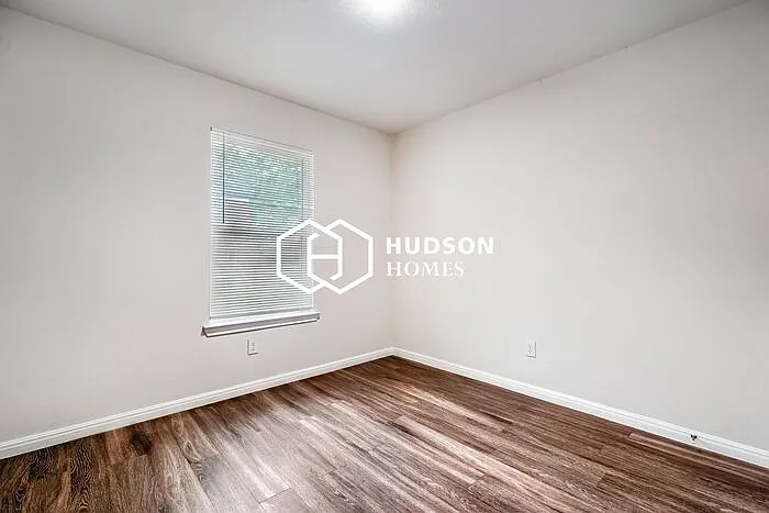 1714 E Cornell St — Photo 8