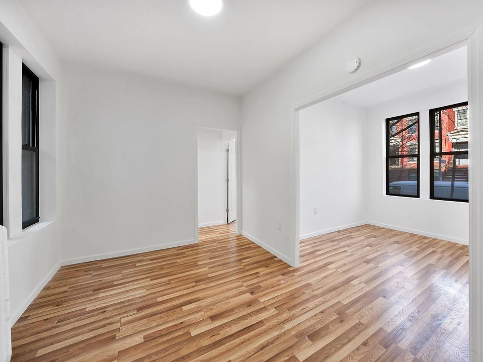 1st image of 244 Bainbridge St APT 1
