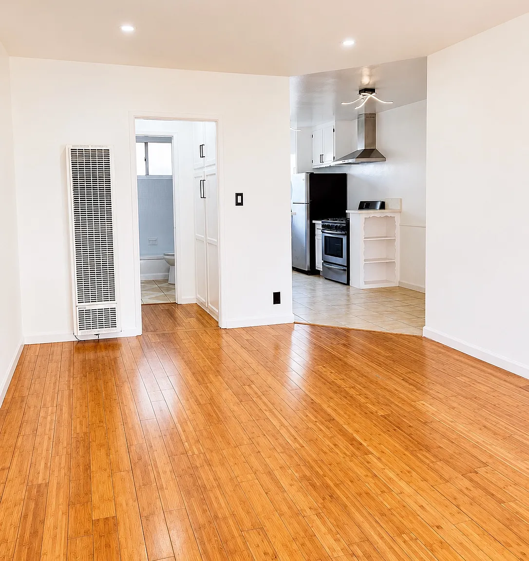 1 bed, $1,895 — Photo 1