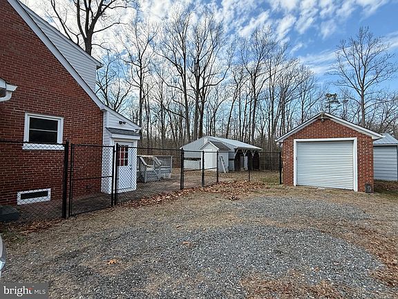 4th image of 9253 Dahlgren Rd