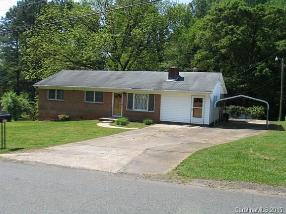 3rd image of 2237 Sunset Dr