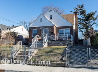530 Grassmere Ter, Far Rockaway, NY 11691