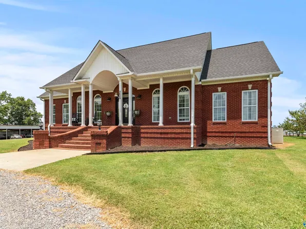 1821 Simpson Point Rd, Grant, AL 35747