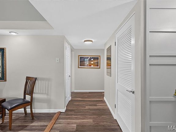 5th image of 8 Haven View Dr