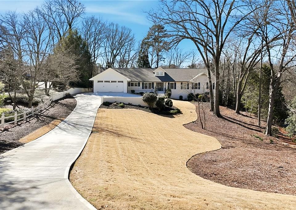 1st image of 1685 Valley Rd NE