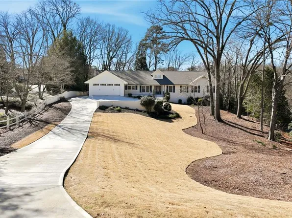 1685 Valley Rd NE, Gainesville, GA 30501