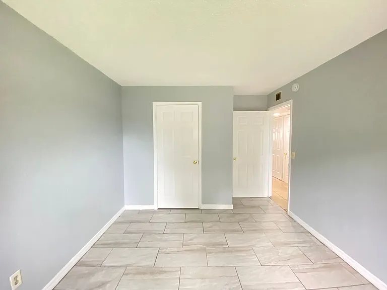 605 Northlake Blvd #63 — Photo 16