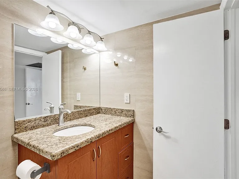 2030 S Ocean Dr #821 — Photo 23