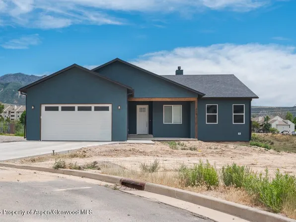 318 Eagle Ridge Dr, Parachute, CO 81635