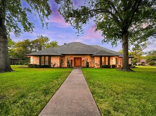 200 Woodbine Dr, Colleyville, TX 76034