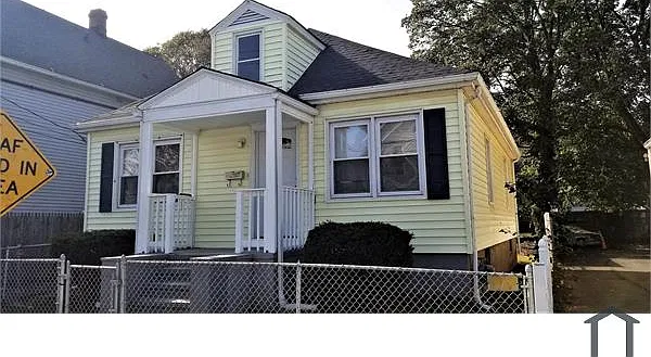 5 bed, 1860 sqft, $2,950 — Photo 2