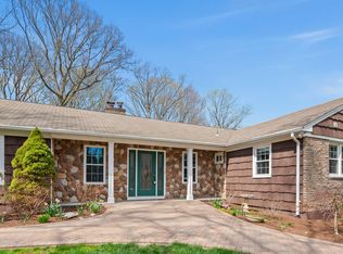 700 Royal Lane, Orange, CT 06477