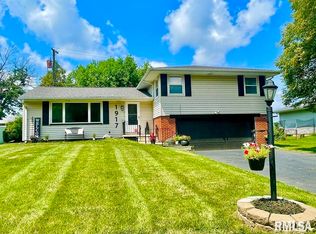 1917 S Mahark Ln, Peoria, IL 61607