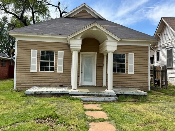 127 S Washington St, Hobart, OK 73651