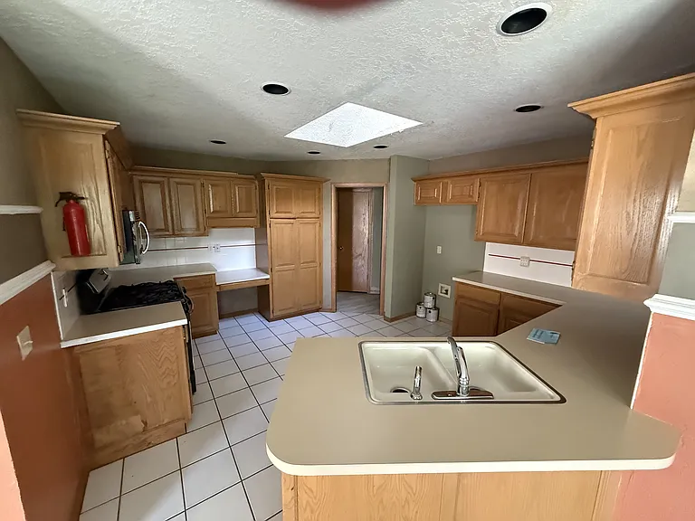 821 NW 143rd St — Photo 5