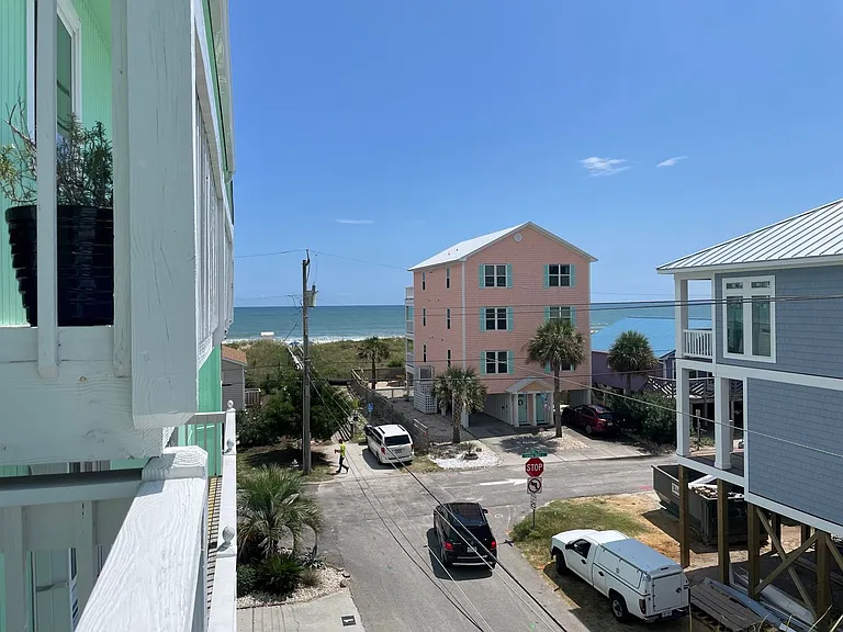 310 Carolina Beach Ave S — Photo 28
