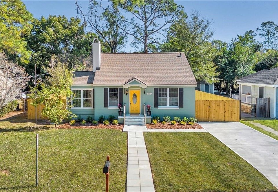 1st image of 112 Oleander Avenue