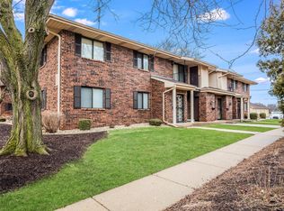 7209 57th Ave APT 203, Kenosha, WI 53142