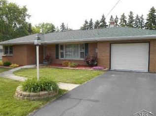 5380 Rosedale Pl, Saginaw, MI 48638