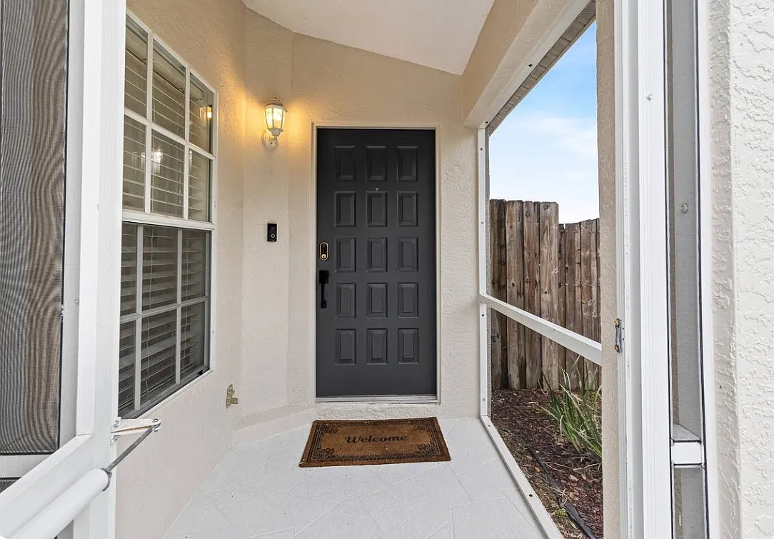 24337 Crosscut Rd — Photo 3