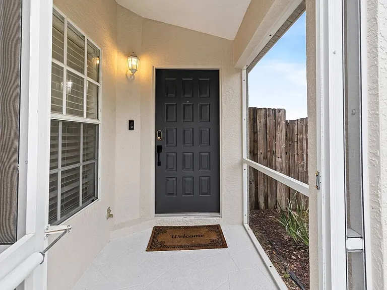 24337 Crosscut Rd — Photo 3