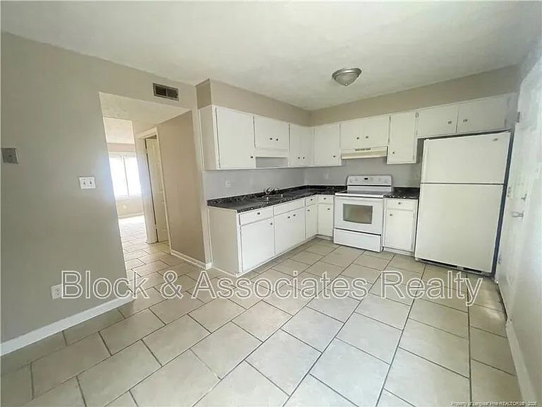 4959 Galveston Dr #C — Photo 6