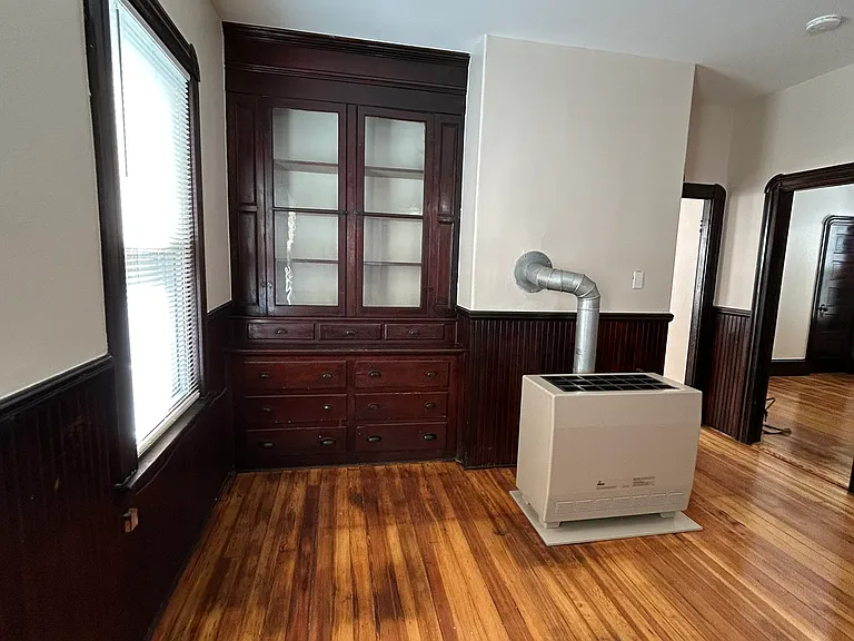 345 Earle St #2 — Photo 17