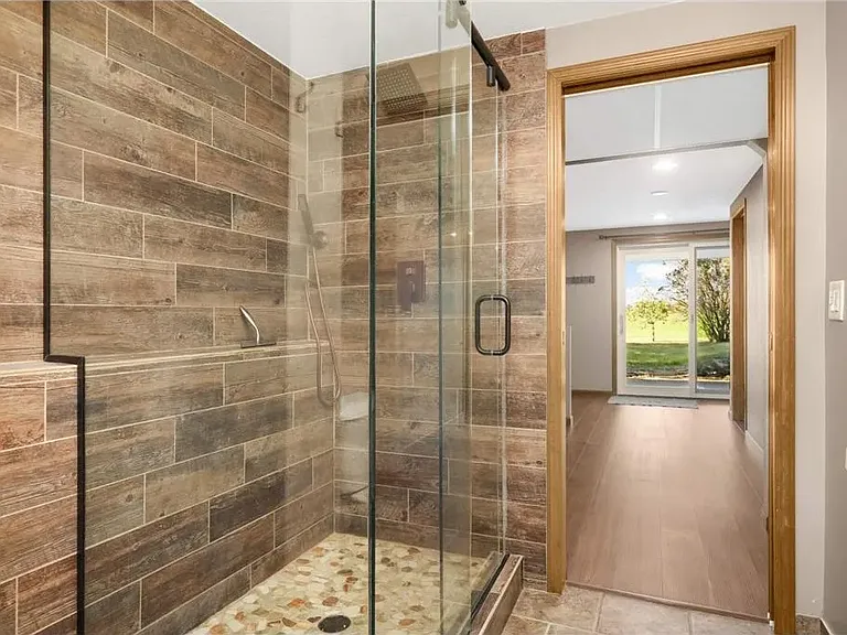 6351 Brighton Ave SE — Photo 9